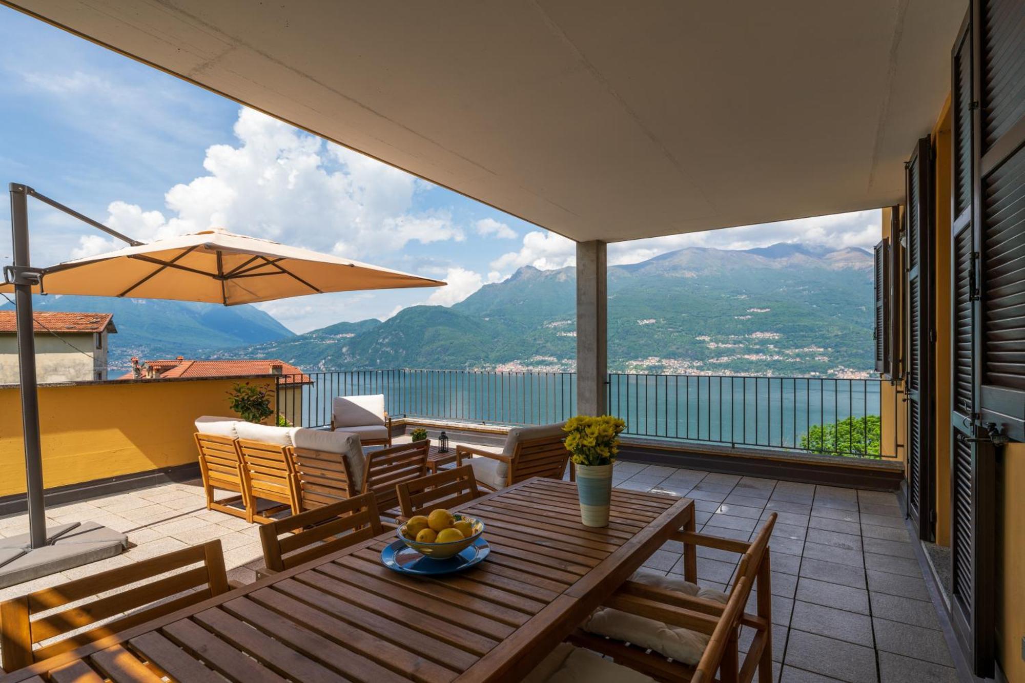 Stunning Apartment- Terrace And Swimming Pool Bellano Eksteriør bilde